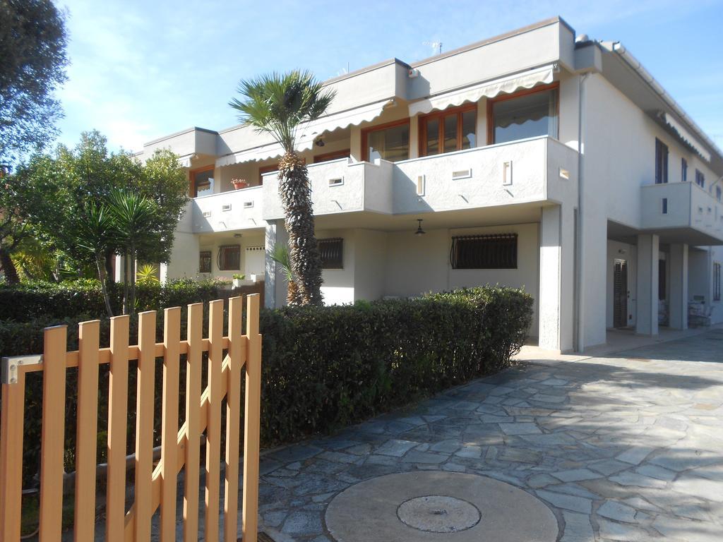 סן וינצ'נזו Villa Happy Days חדר תמונה